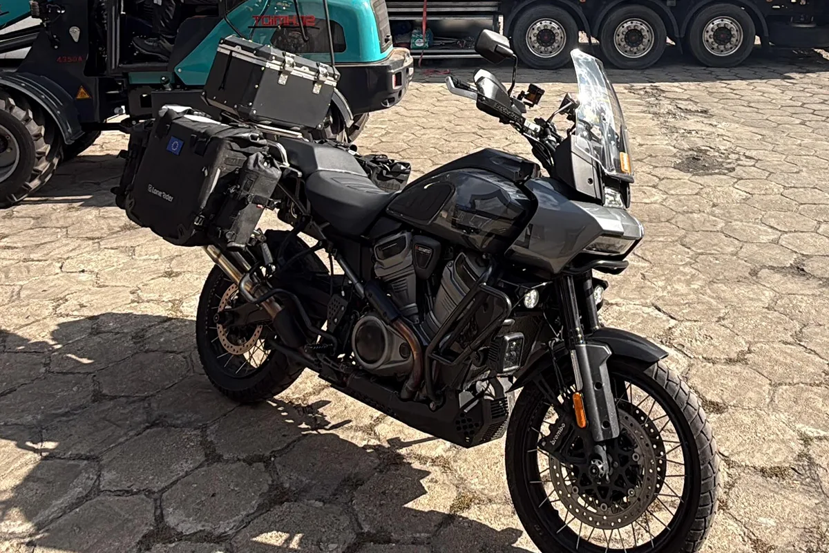 Dzięki temu motocyklista może w pełni cieszyć się urokami sycylijskich tras, skupiając się na przyjemnościach płynących z jazdy, bez obaw o stan swojego sprzętu. To właśnie dobrze zorganizowany transport i magazynowanie stanowią solidną podstawę dla udanego sezonu motocyklowego na tej malowniczej wyspie.